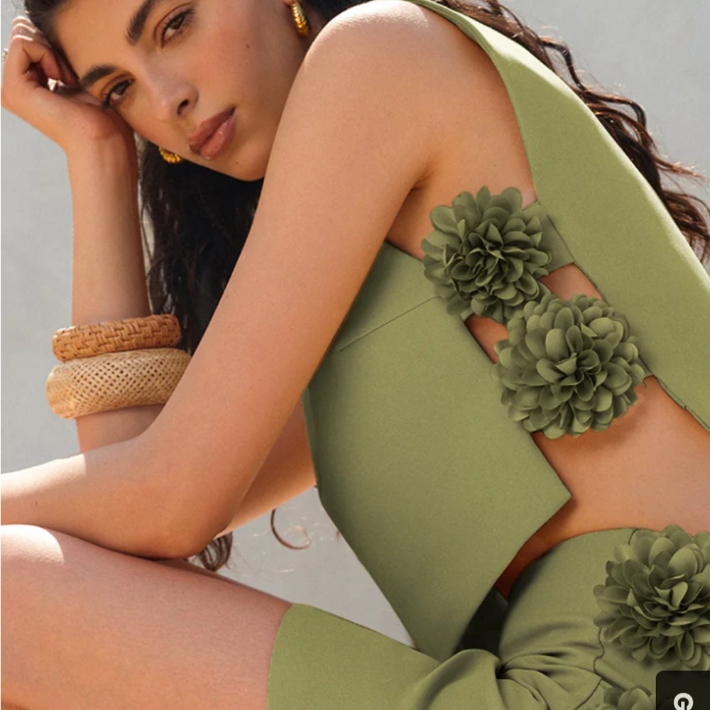 GREEN 3D Floral Embellished Short Skirt Set